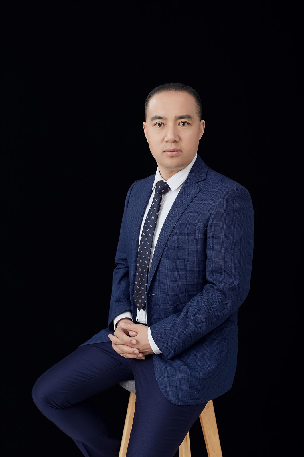 廉凤军律师