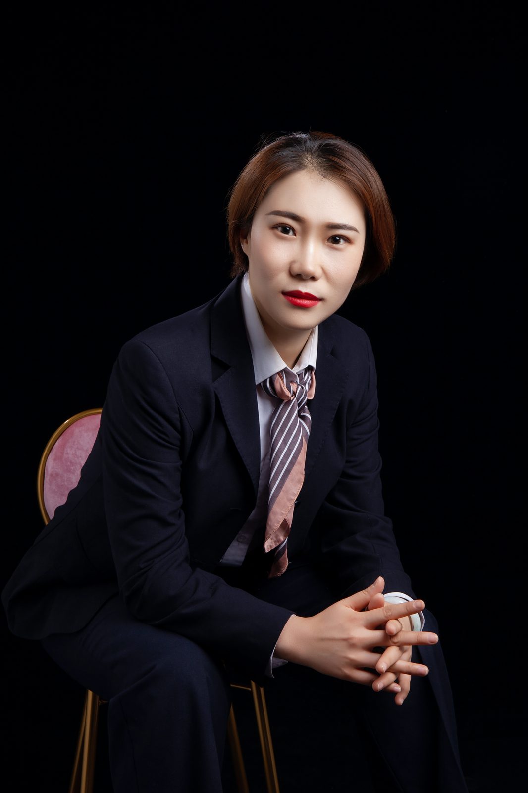 鲍嘉睿律师